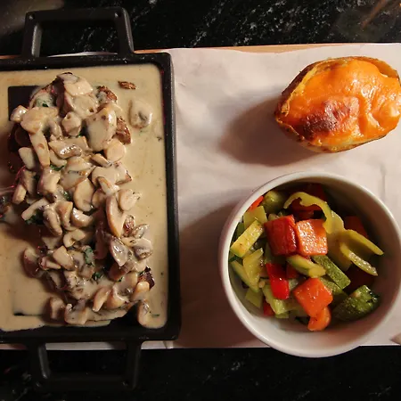 Naumpasa Konagi Hotel