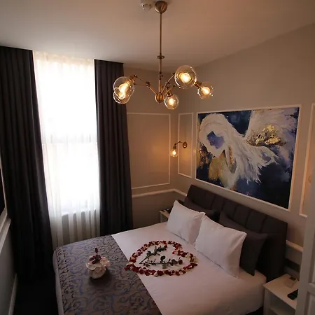 Naumpasa Konagi Hotel Istanboel