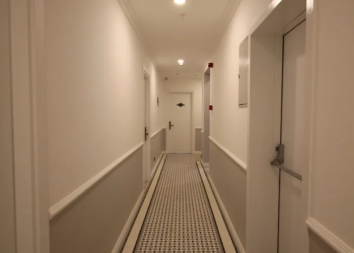 Naumpasa Konagi Hotel