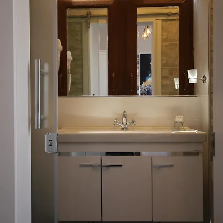 Naumpasa Konagi Hotel Istambul